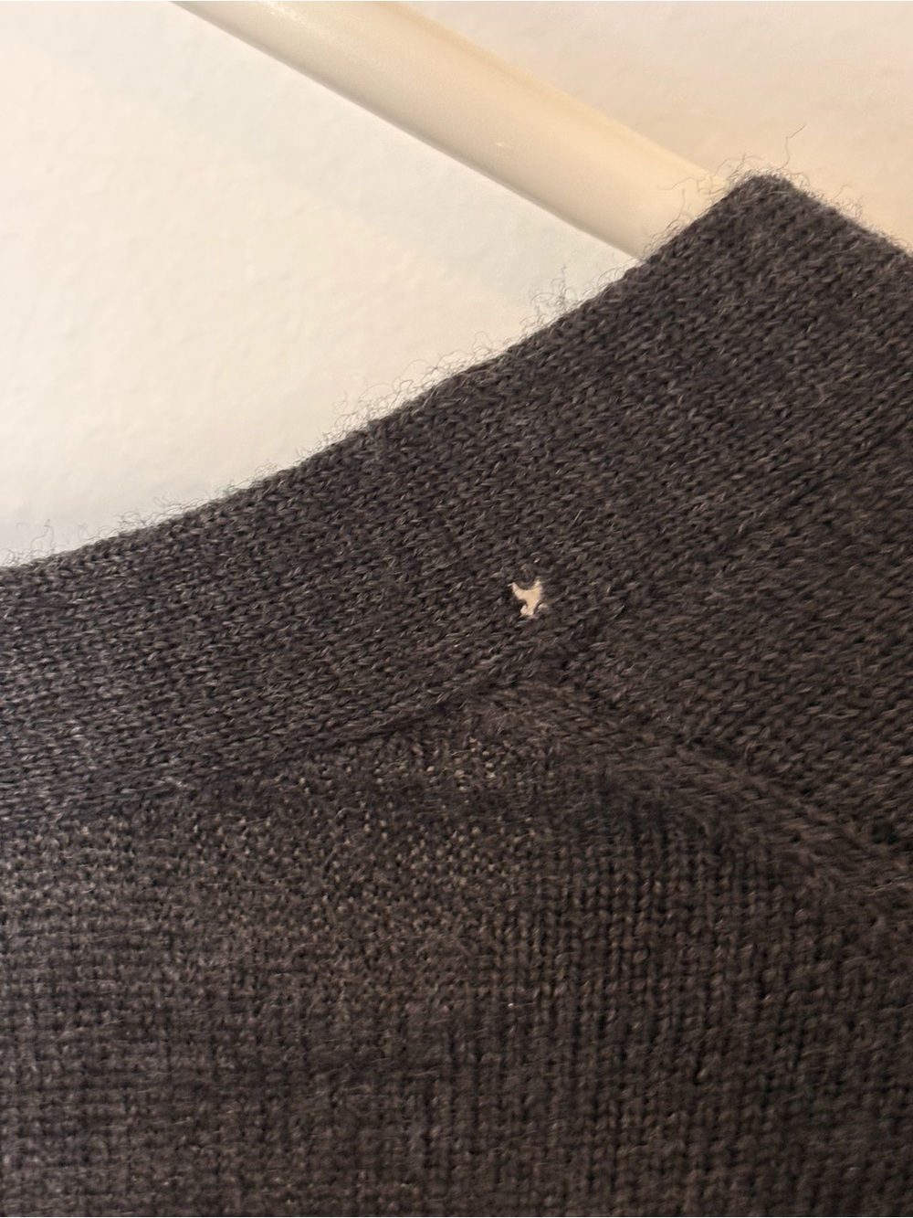 Lord & Taylor 100% Merino Wool Charcoal V-Neck Cardigan Extra Fine Knit - Picture 6 of 6